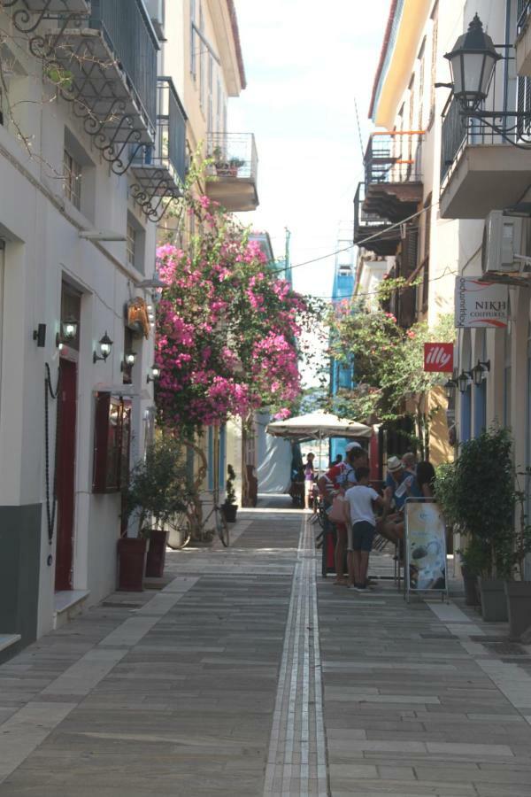 Quiet Spacious Apartment In Nafplio Exterior photo